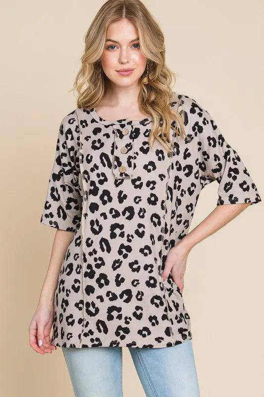 BOMBOM Button Detail Exposed Seam Leopard Half Sleeve Top - Urban Trend Fashion