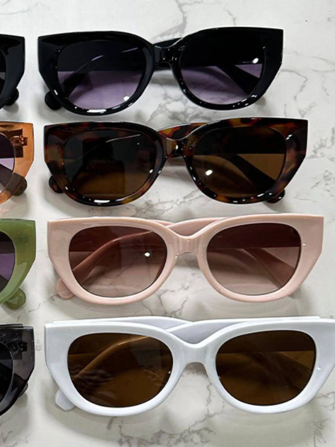 Cat Eye Polycarbonate Frame Sunglasses - Urban Trend Fashion