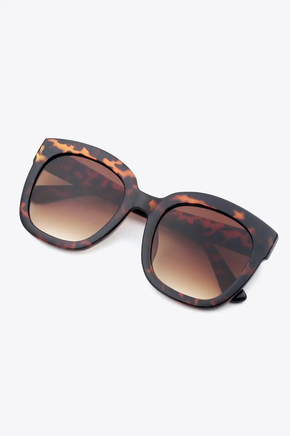 Polycarbonate Frame Square Sunglasses - Urban Trend Fashion